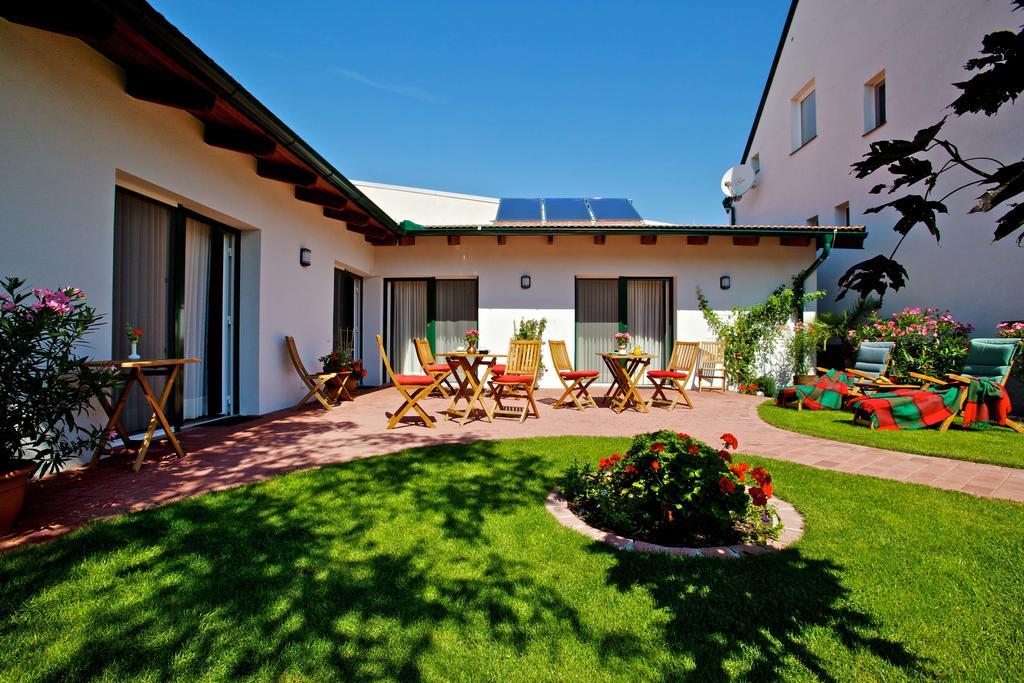 Gastehaus Samira Otel Purbach am Neusiedlersee Dış mekan fotoğraf