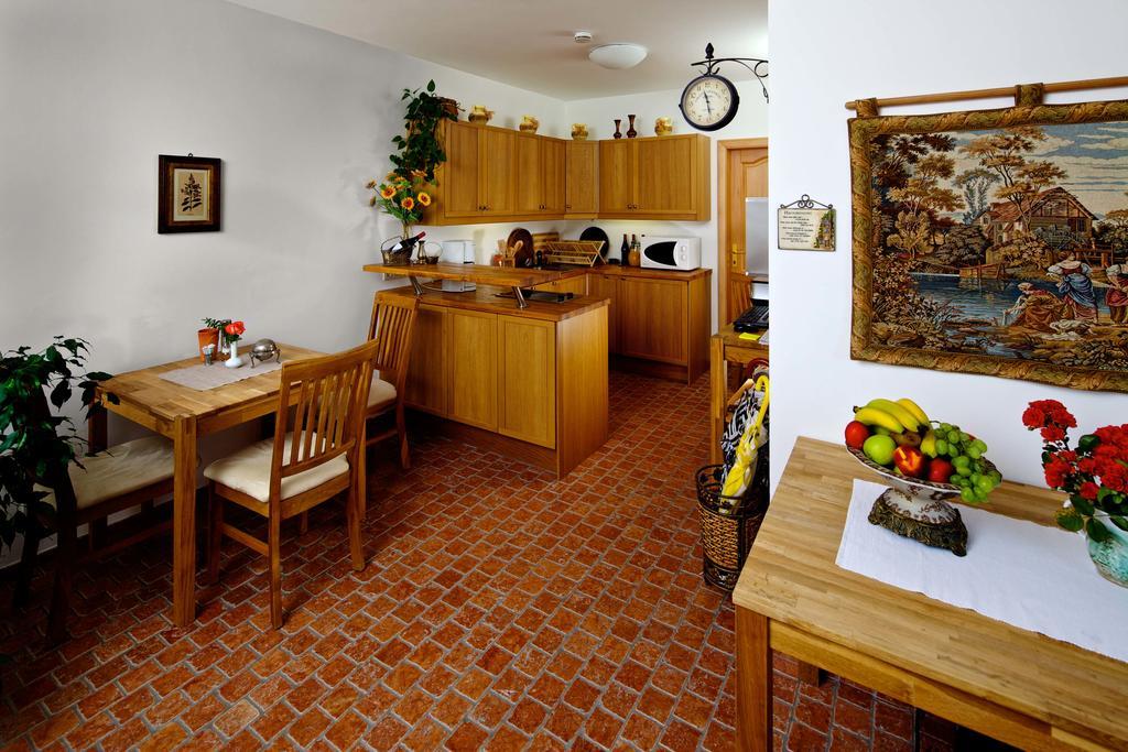 Gastehaus Samira Otel Purbach am Neusiedlersee Dış mekan fotoğraf